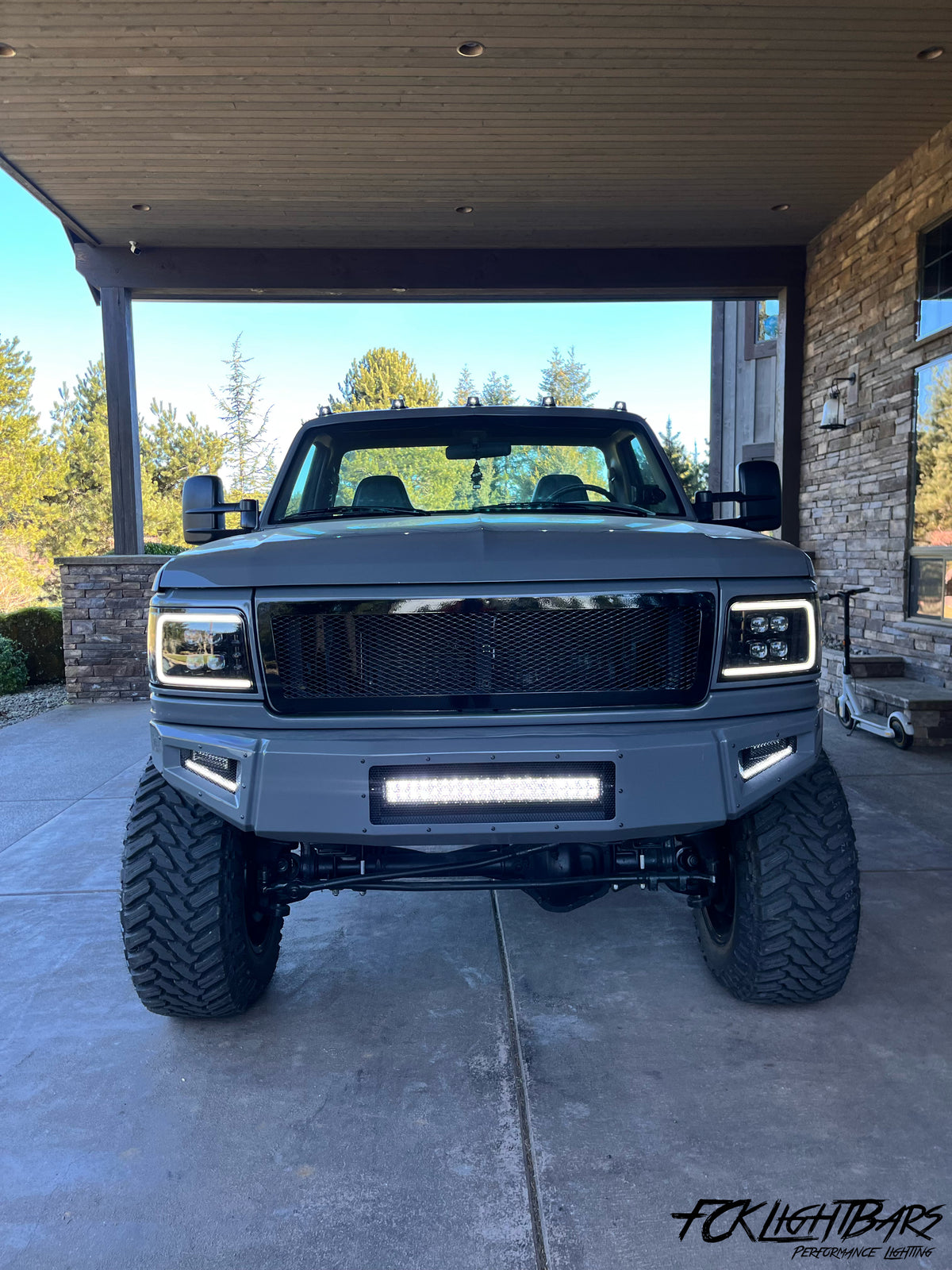 Chase Light Bar – Amber/White LED Light Bar with Strobe (20"–50")