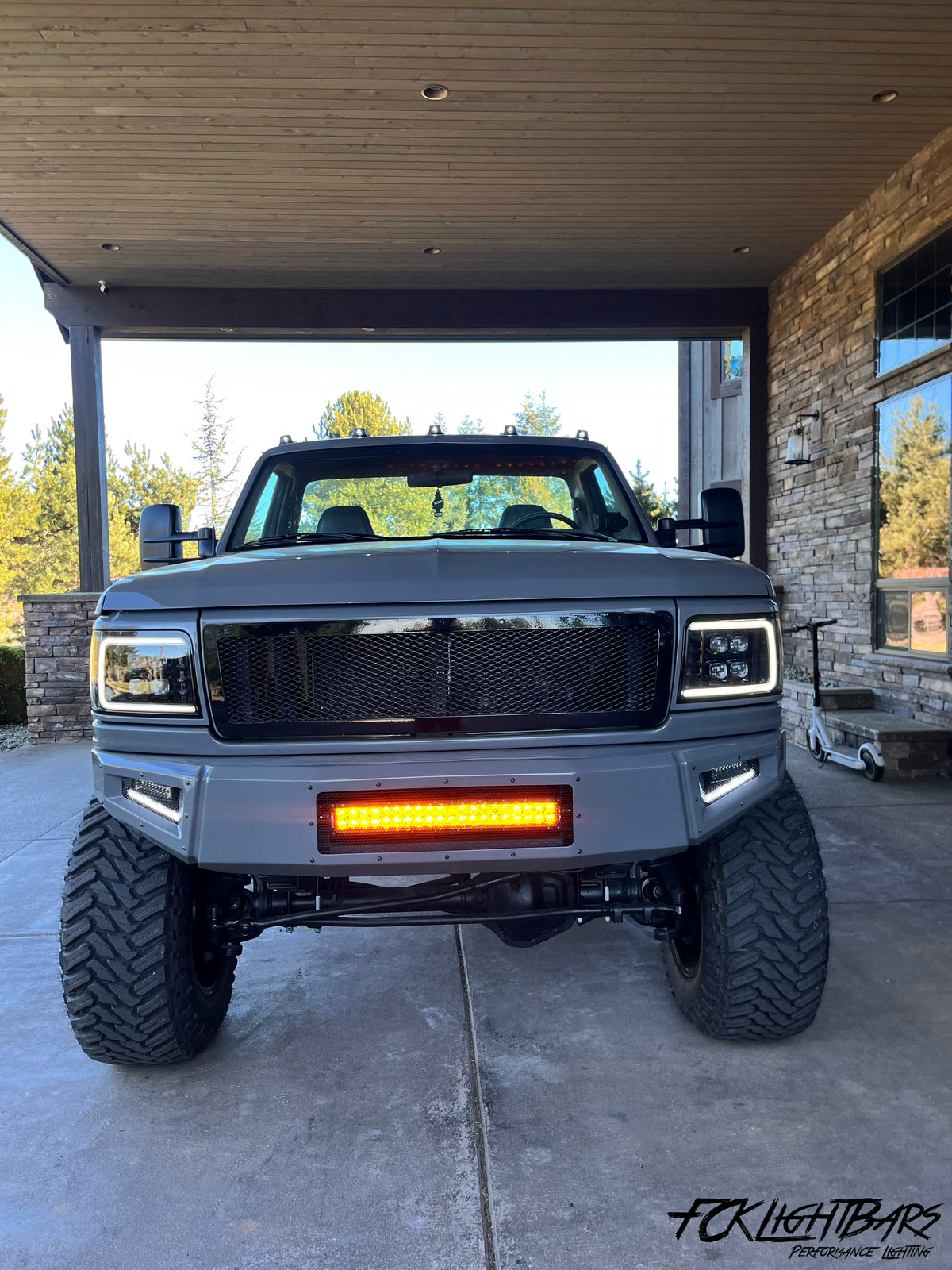 Chase Light Bar – Amber/White LED Light Bar with Strobe (20"–50")