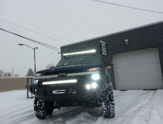 1999-2007 Chevy Silverado / GMC Sierra Roof 50" Light Bar Kit - vehicle-specific brackets